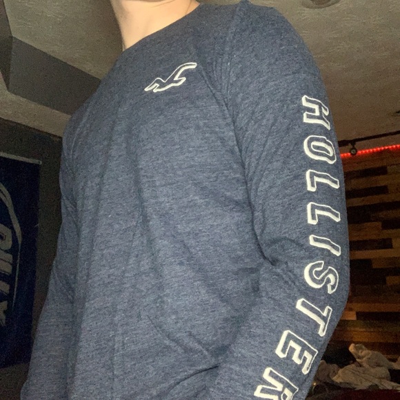 Hollister Long sleeve T-shirt - Picture 1 of 3